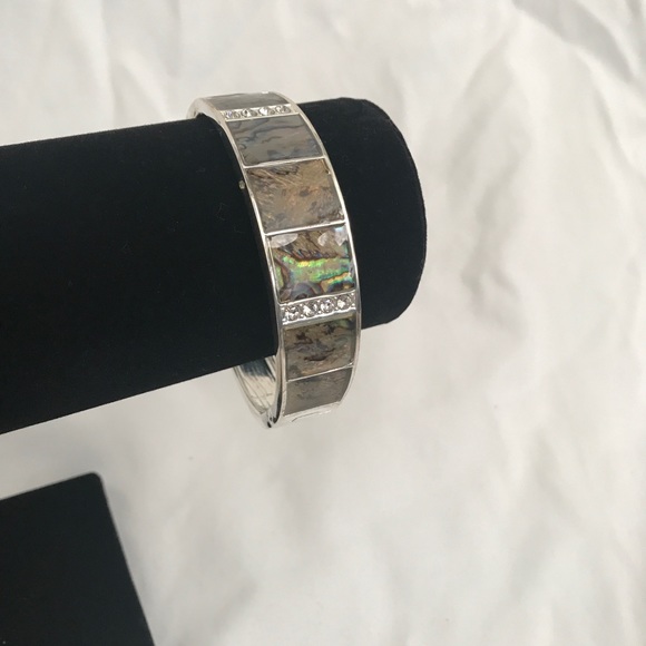 Nacre bracelet - Picture 2 of 12